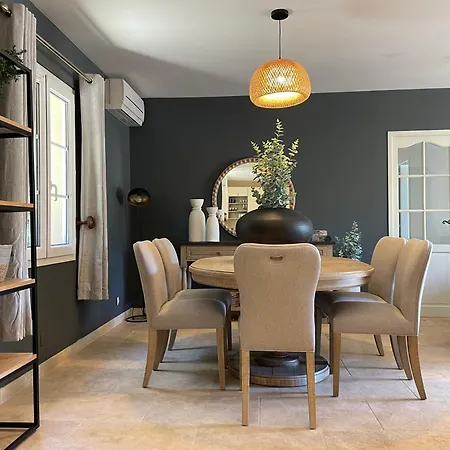 Jasmin - Charming & Cosy Villa